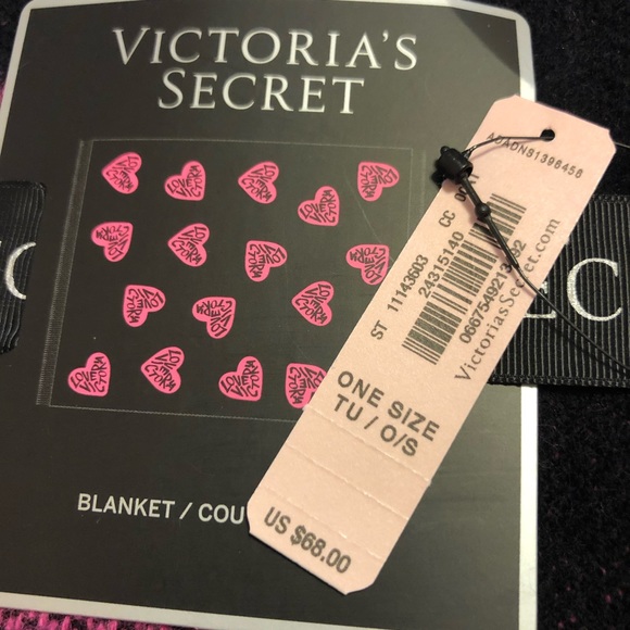 Victoria’s Secret 2018 Pink & Black Hearts Blanket - Picture 6 of 6